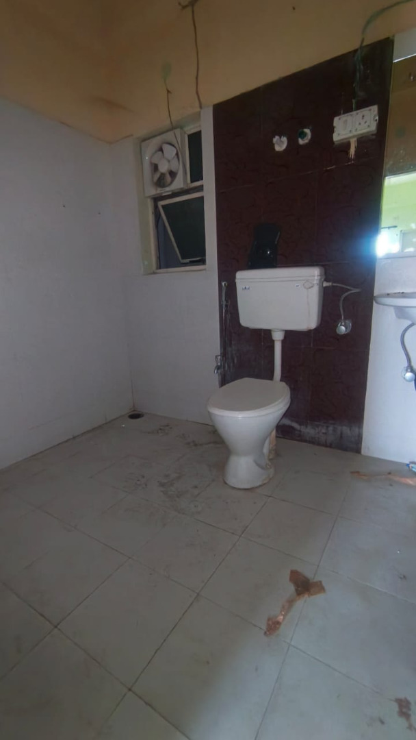 Unfurnished 3bhk in Janakpur Path, Kalyani Nagar, JANAKPUR, Kahilipara, Guwahati, Assam, India for Rent